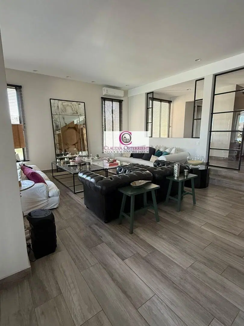 ESPECTACULAR Casa en Venta sobre la laguna. Santa Barbara, Tigre, G.B.A. Zona Norte 2