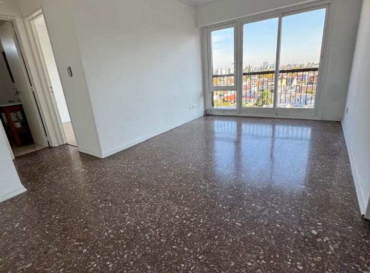 Se alquila impecable 2 amb en el corazón de Villa del parque 3