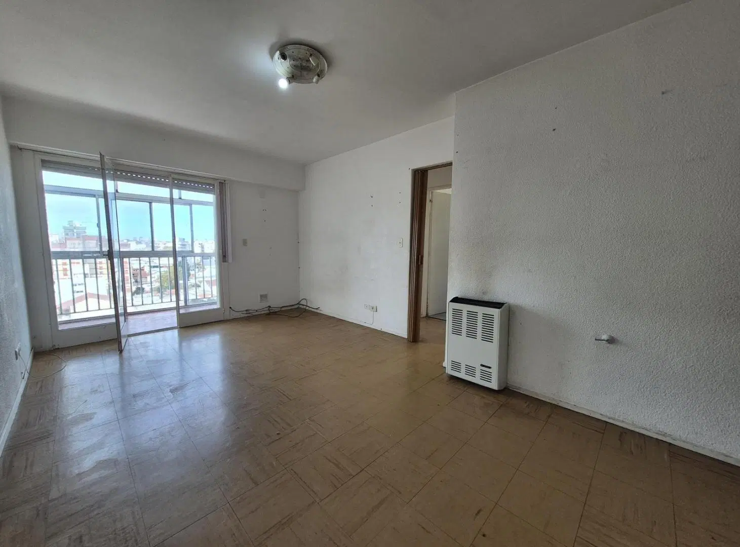 Departamento 3 ambientes Cotrafrente y luminoso en VENTA Apto Credito 4