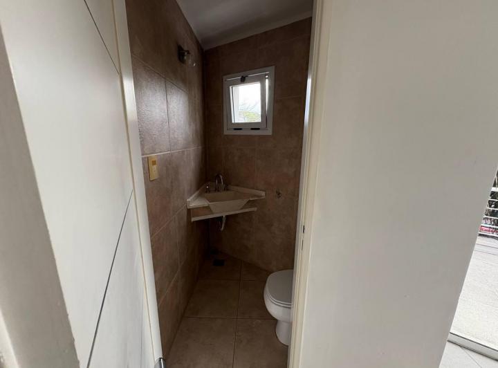 Casa En Venta 6 Ambientes - Lomas De Zamora - Triplex 3