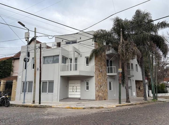 Casa En Venta 6 Ambientes - Lomas De Zamora - Triplex 2
