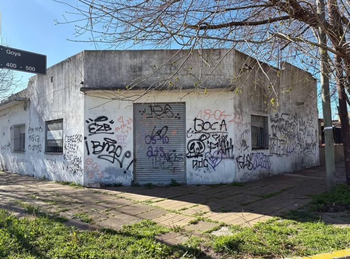 CASA C/ LOCAL EN VENTA EN LA UNION A REFACCIONAR- APTO CREDITO - EZEIZA 1