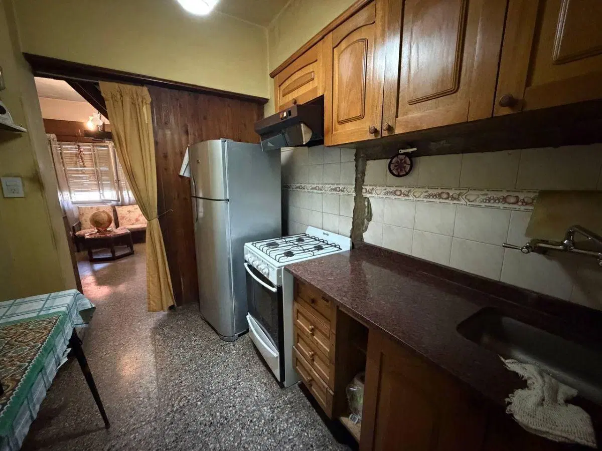CASA EN VENTA EN LOMAS DE ZAMORA - 5 AMBIENTES 8