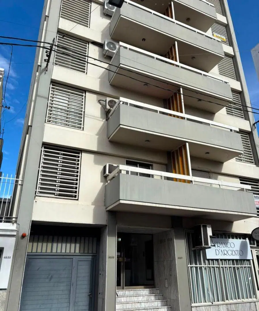 Departamento en alquiler en Santa Fe capital. Rioja 3000. 5