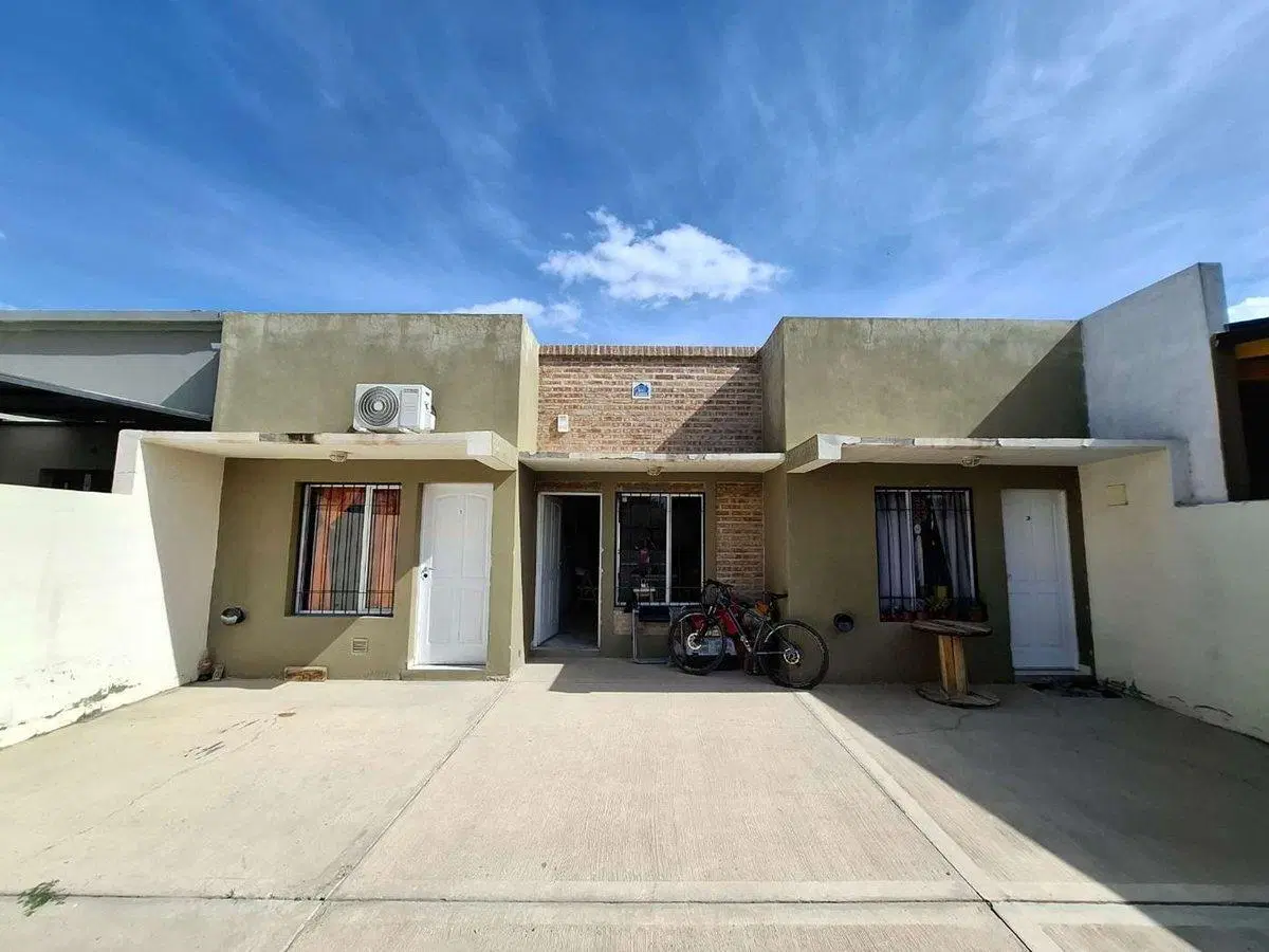 Venta de Complejo de 3 Departamentos de 1 dorm. 3