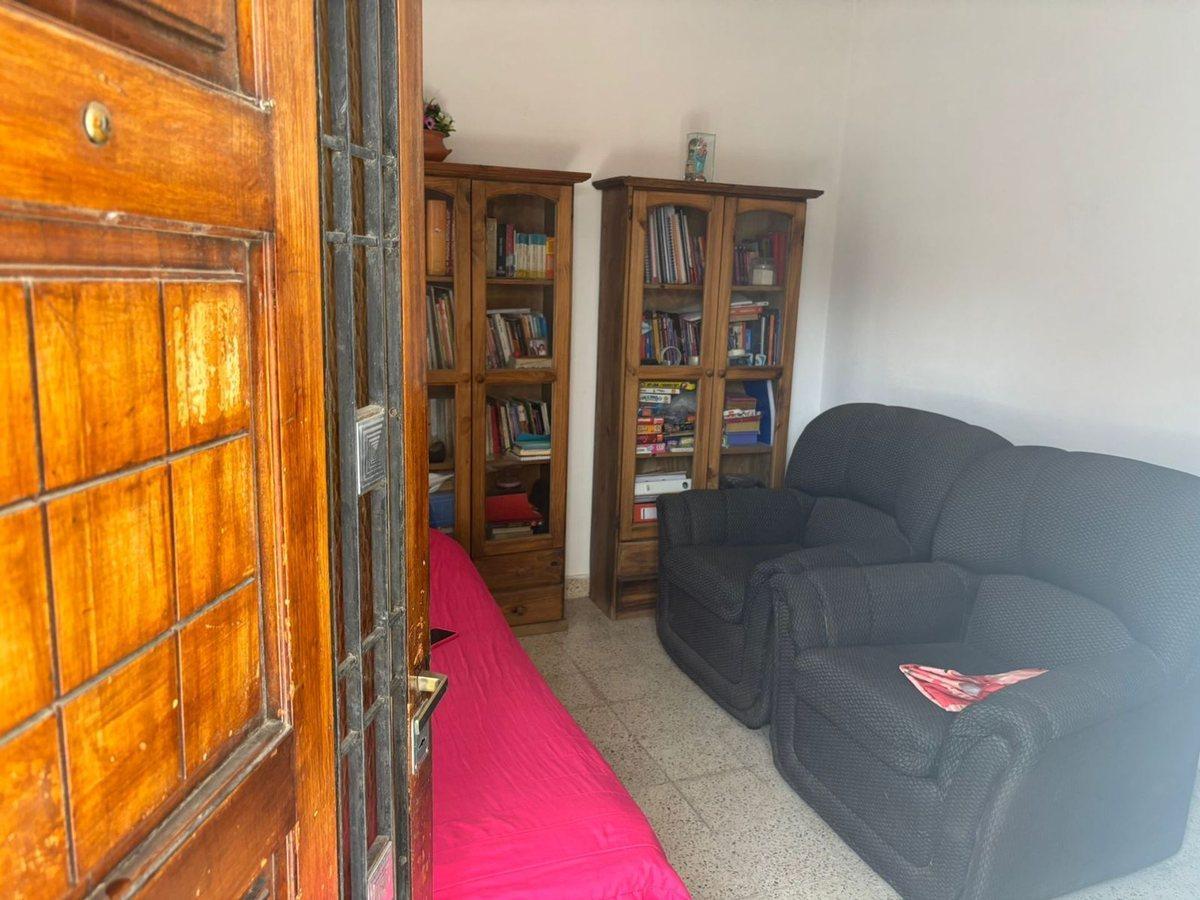 CASA 3 DORMITORIOS-COCHERA