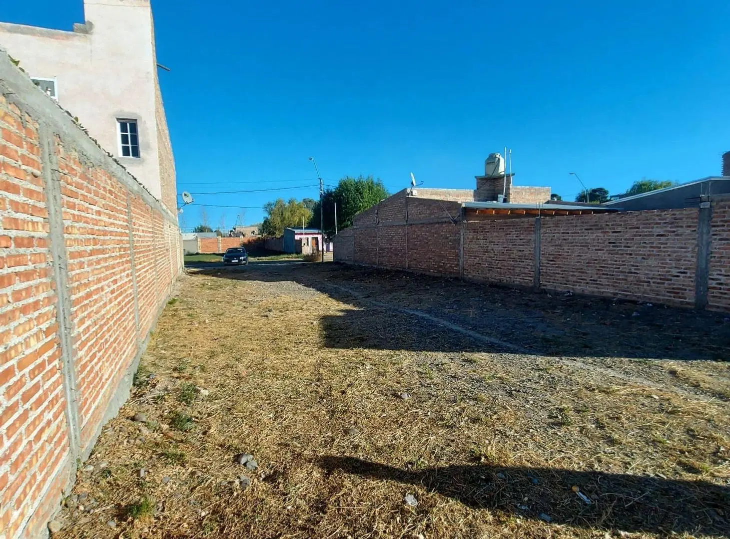 TERRENO EN VENTA , GRAL.ROCA 5