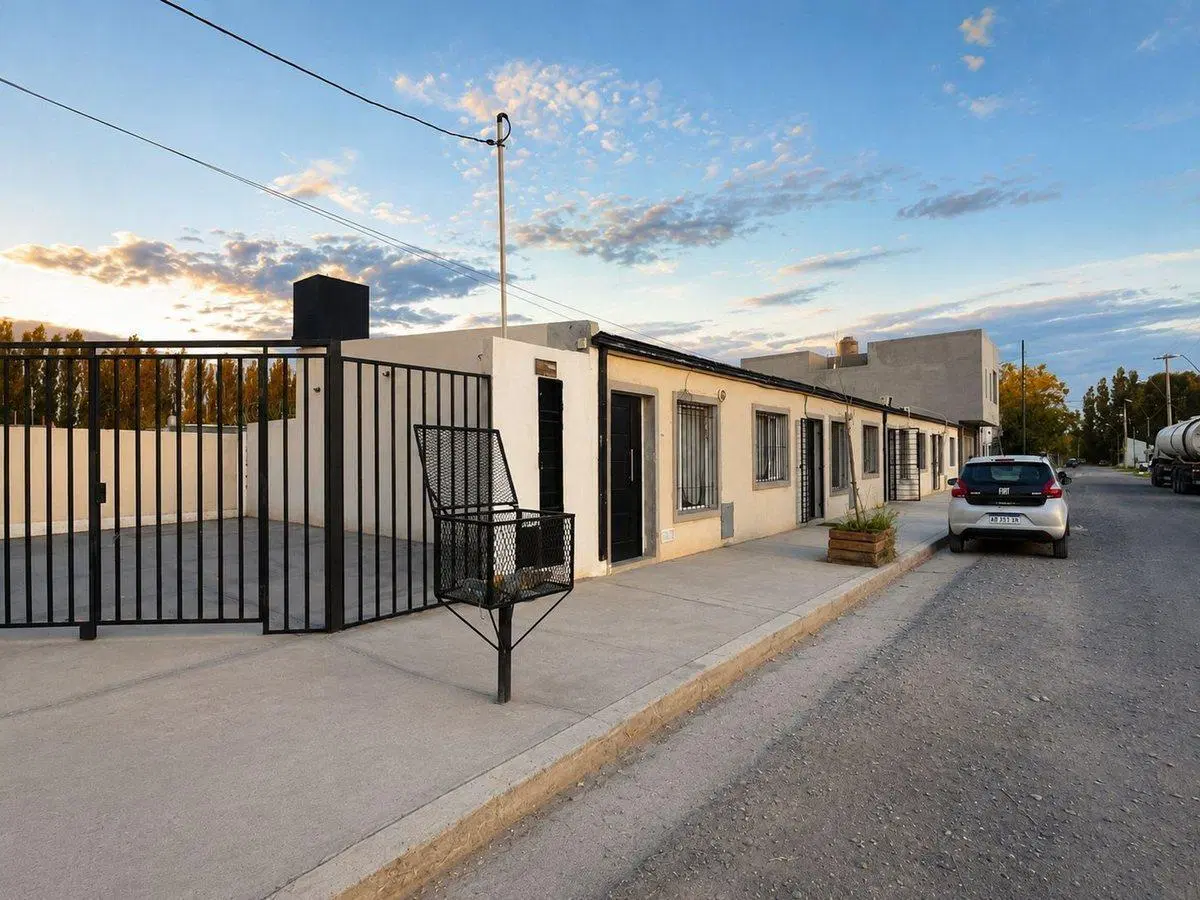 Remax virtus vende DEPARTAMENTO CON PATIO – 2 DORM 2