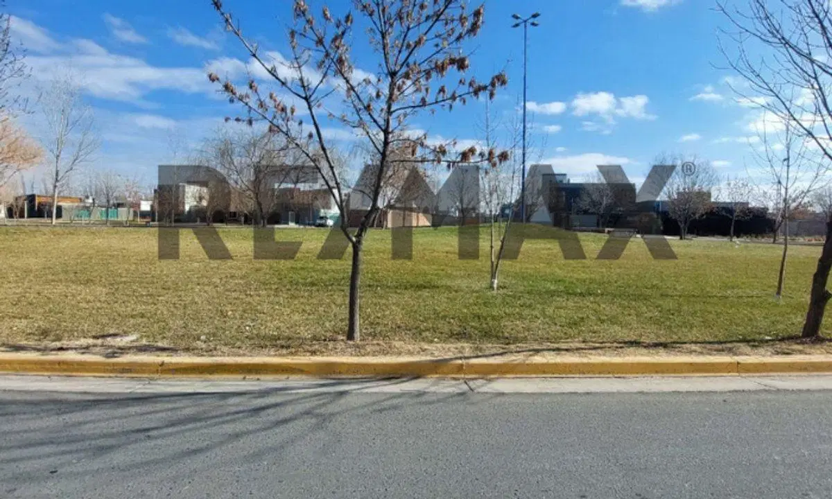 Venta excelente terreno Zona Ovalo, General Roca 5