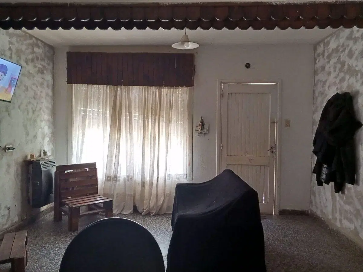 CASA 2 DORMITORIOS EN ING. HUERGO 3