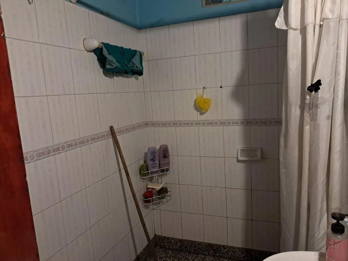 VENTA DE CASA EN EXCELENTE UBICACIÓN 2