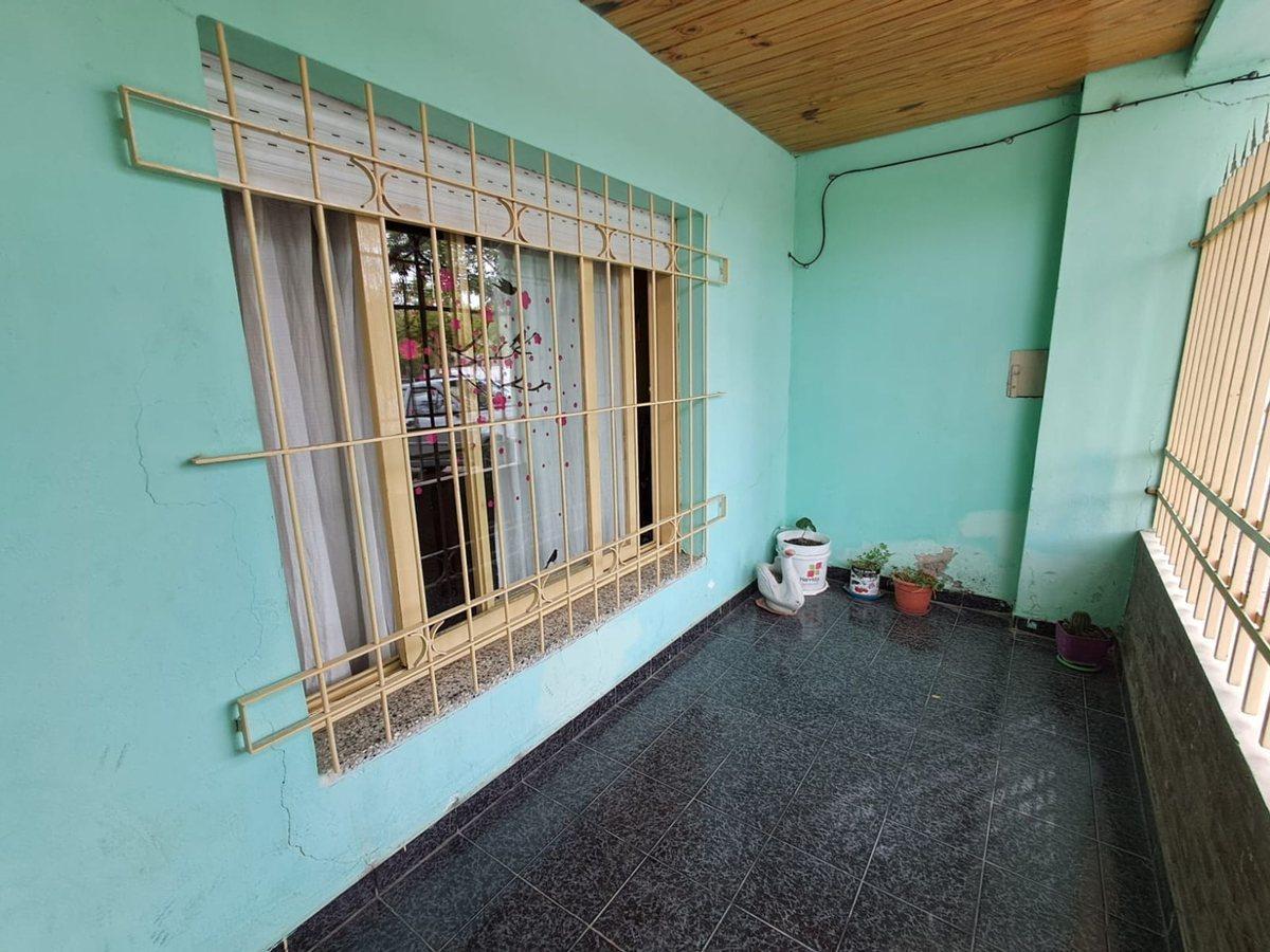 VENTA DE CASA EN EXCELENTE UBICACIÓN