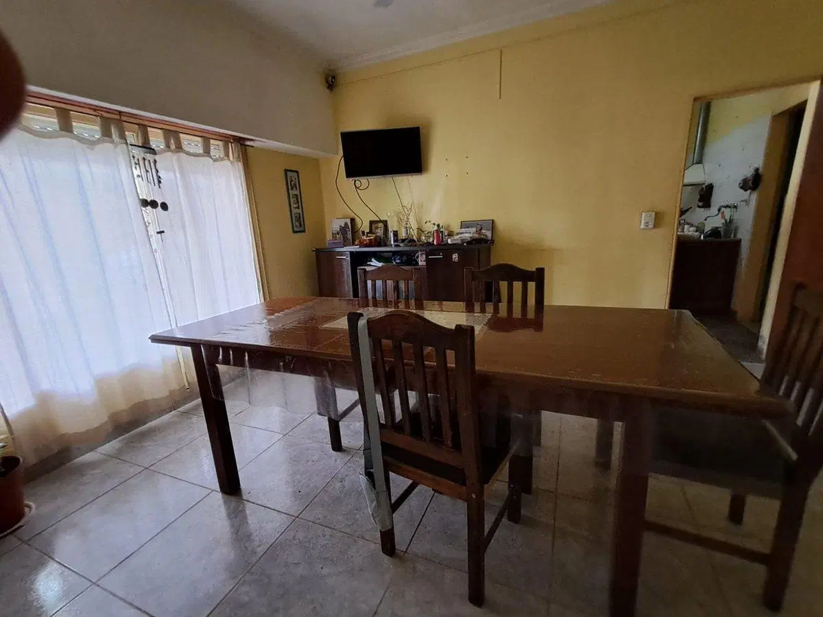 VENTA DE CASA EN EXCELENTE UBICACIÓN 4