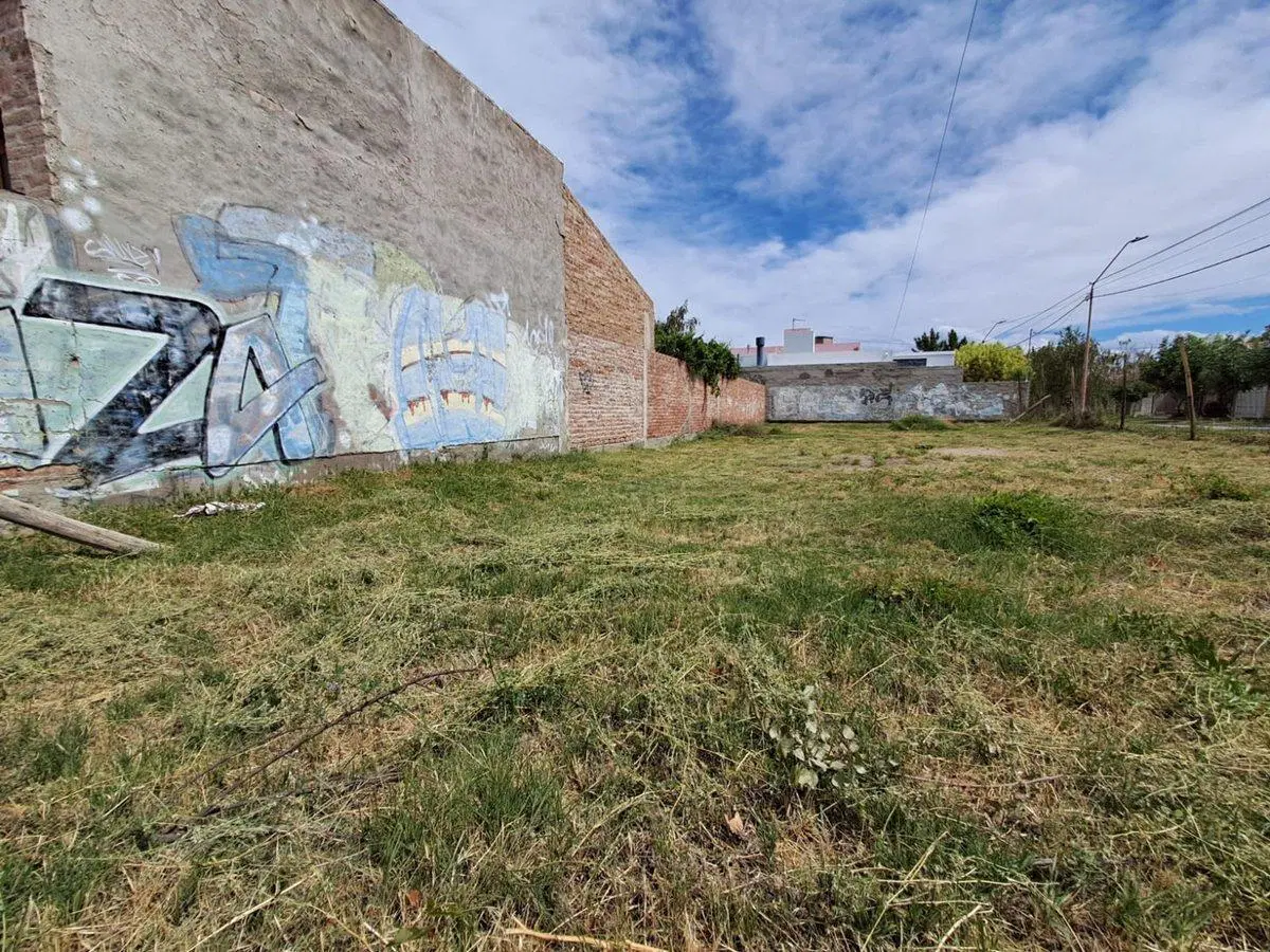 VENTA LOTE ESQUINA EXCELENTE UBICACIÓN 3
