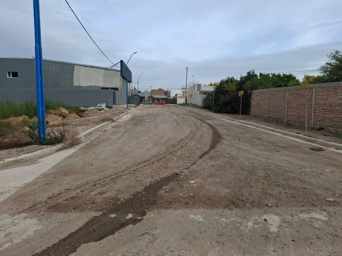 Venta Terreno a pasos de Jujuy y Güemes Gral. Roca 5