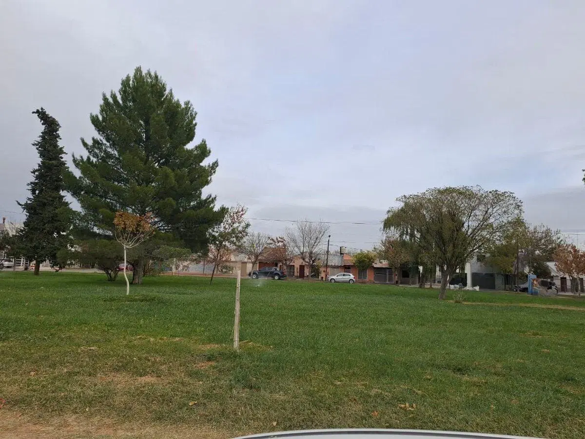 Venta Terreno Comercial sobre la Jujuy, Gral. Roca 4
