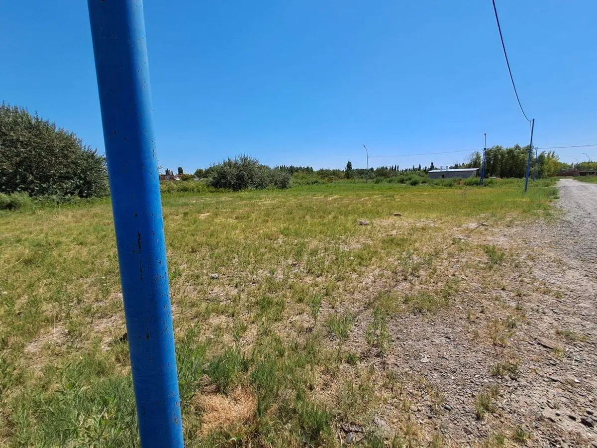 VENTA DE LOTE BARRIO 4