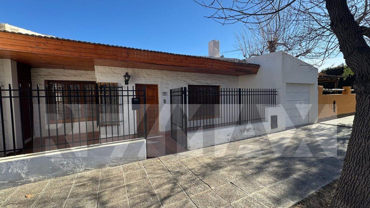 VENTA CASA CENTRICA GENERAL ROCA
