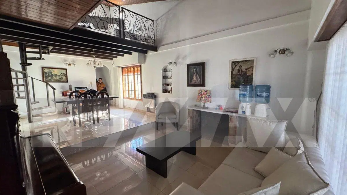 VENTA CASA CENTRICA GENERAL ROCA 5