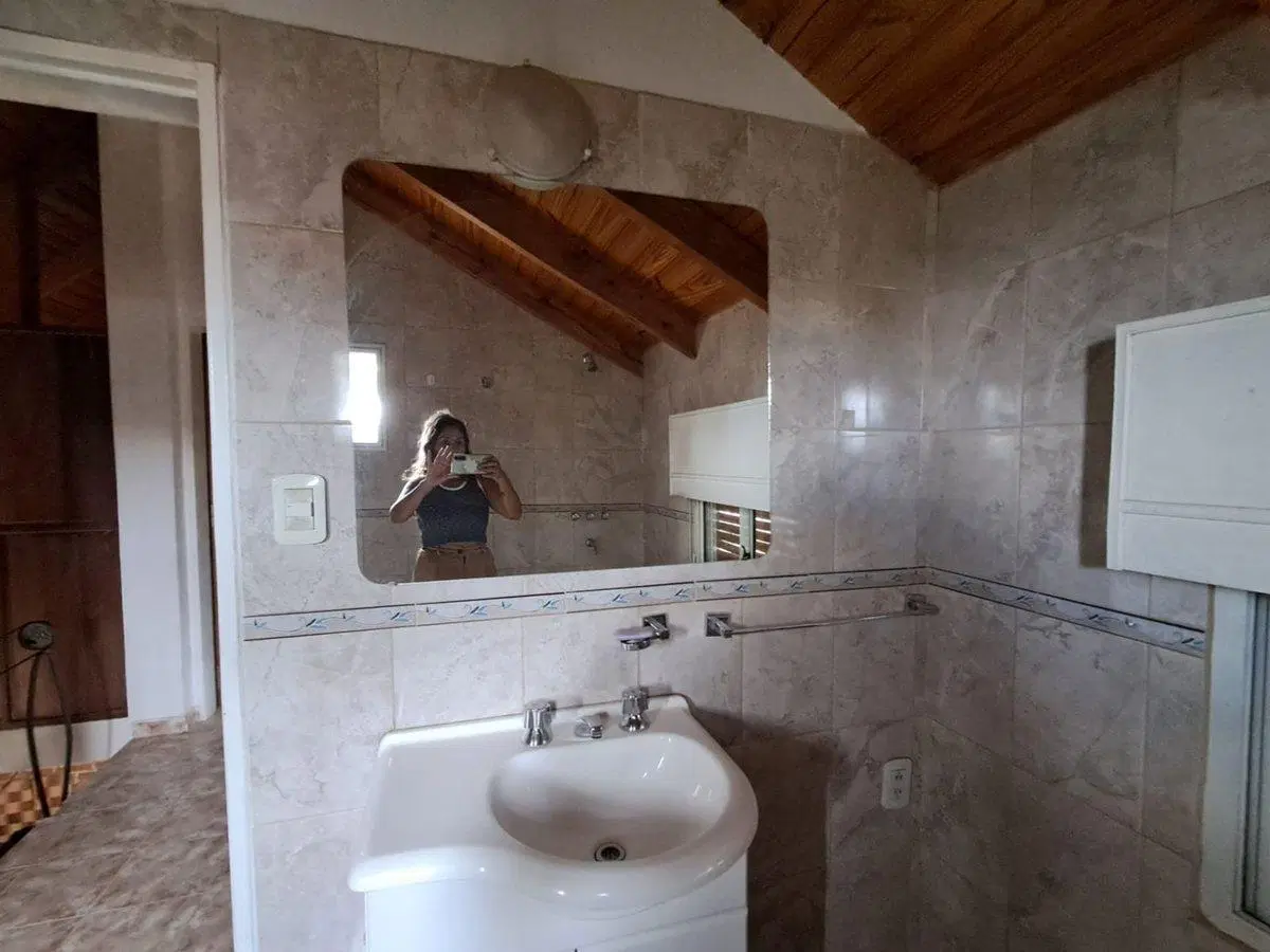 VENTA DE CASA  EXCELENTE UBICACIÓN 5
