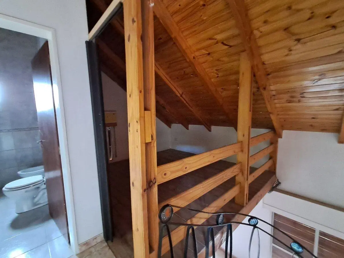 VENTA DE CASA  EXCELENTE UBICACIÓN 4