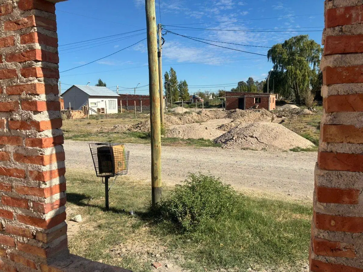 TERRENO CON ADELANTO DE OBRA B° ALMAS AZULES 4
