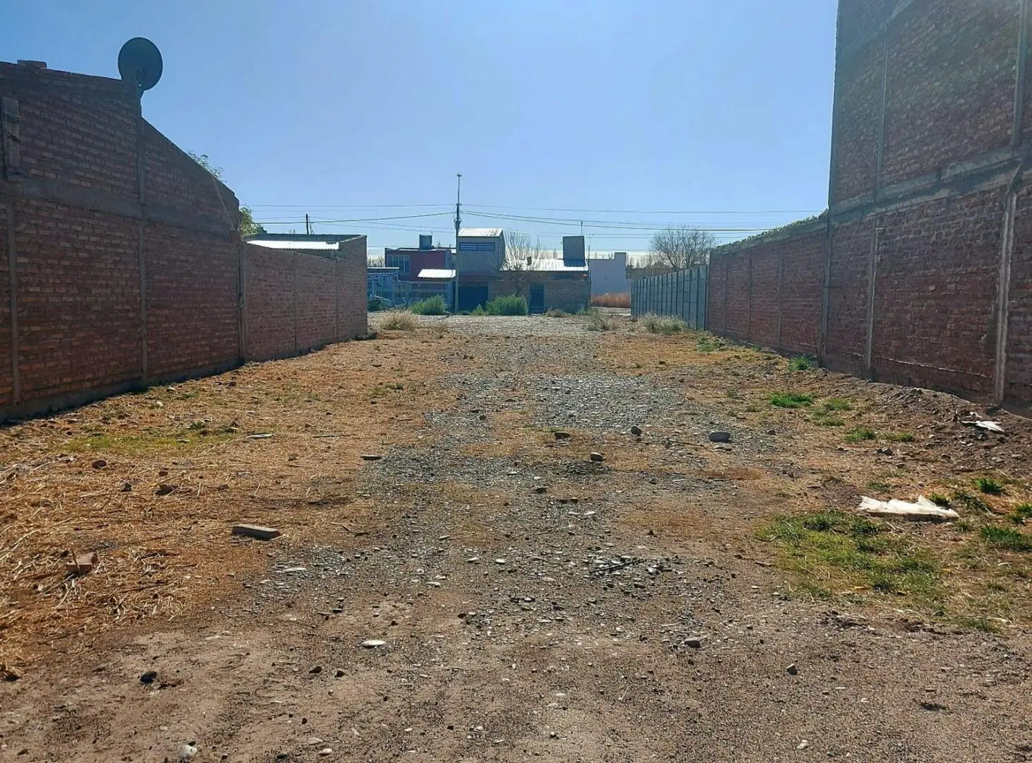 TERRENO EN VENTA , GRAL.ROCA 2