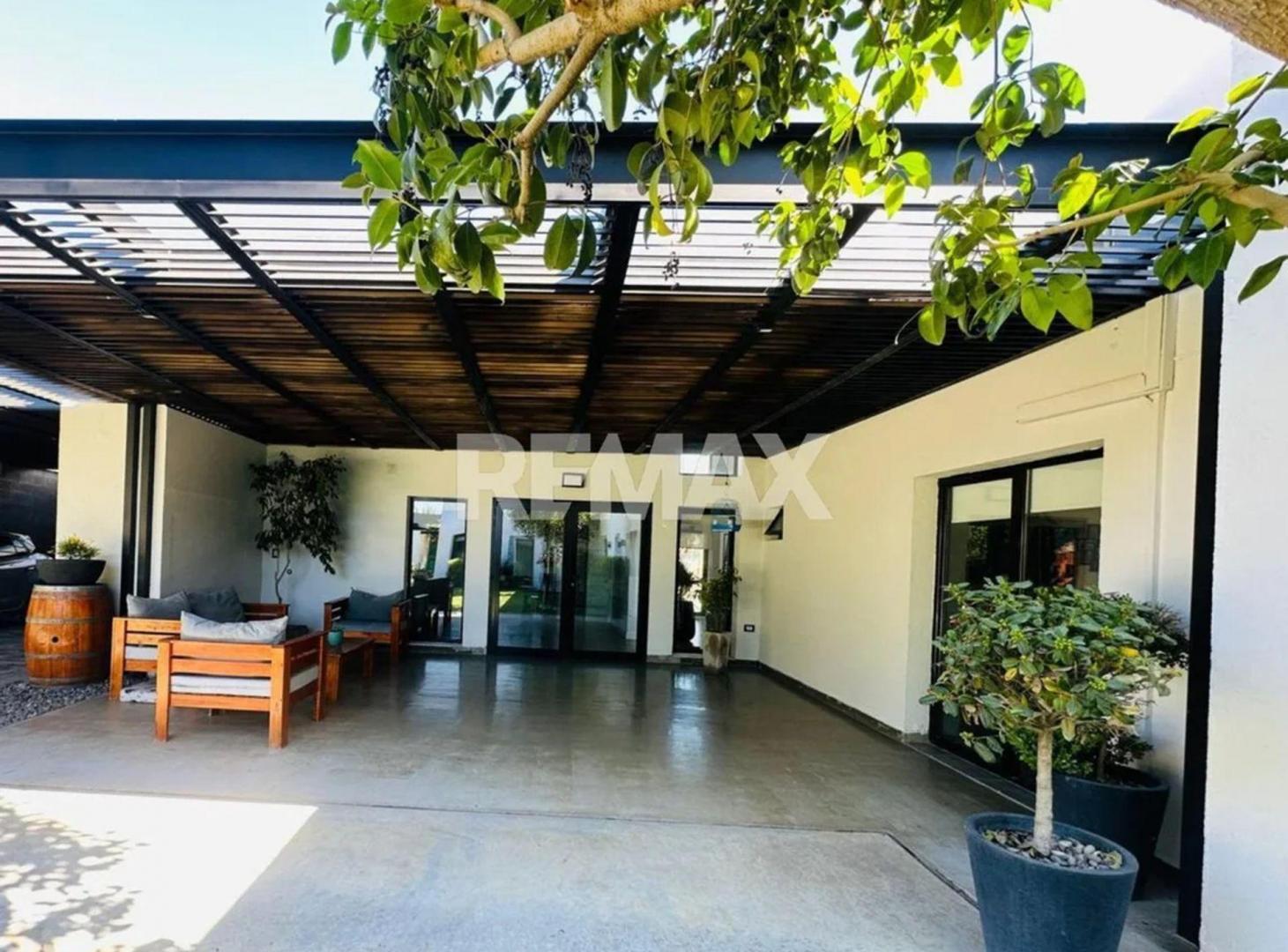 CASA PREMIUN EN VENTA BARRIO PRIVADO JOCKEY CLUB
