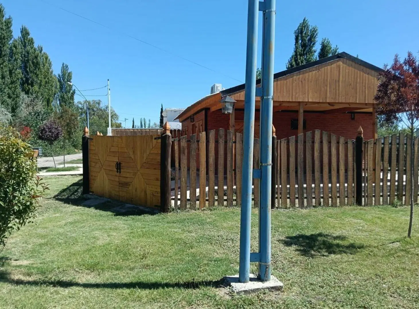 CASA EN ALQUILER EN STEFENELLI GENERAL ROCA 2