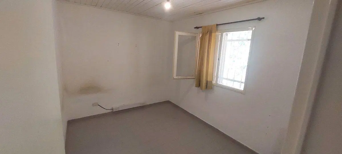 Venta Casa de Plan Barrio Unter Modificada! 5