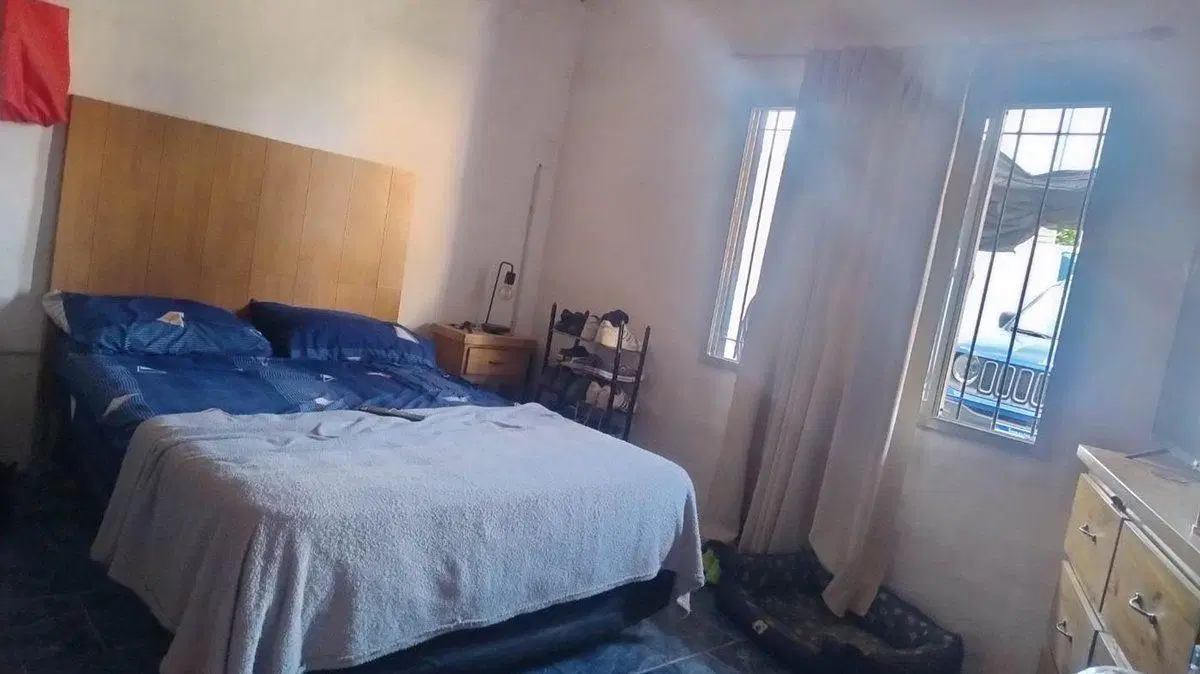 Casa mas dos departamento en venta 4