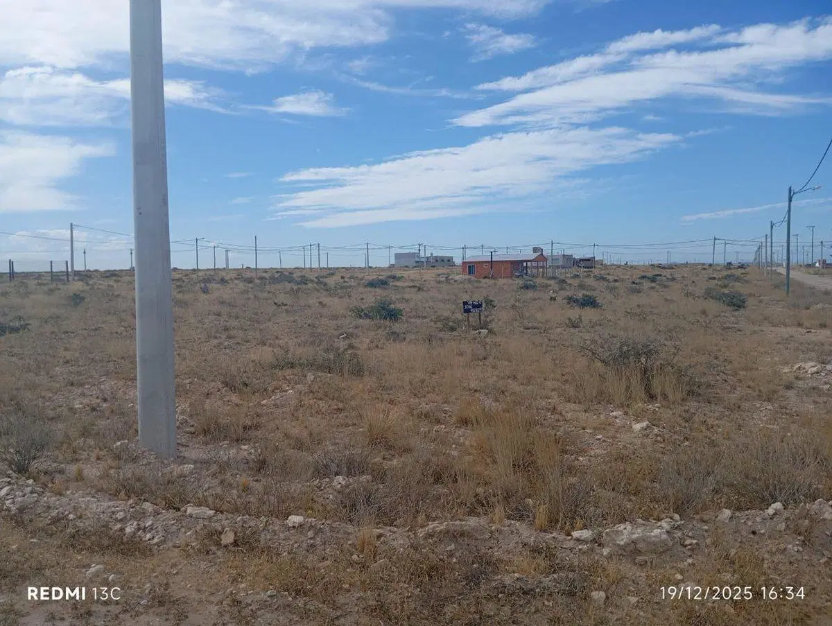 VENTA DE LOTE EN URBANIZACIÓN COSTA DORADA 5