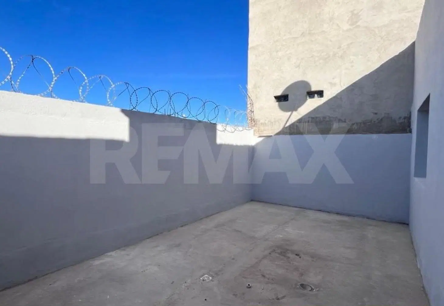 Remax virtus vende DEPARTAMENTO CON PATIO – 2 DORM 7