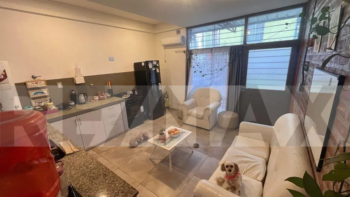 VENTA EN EXCLUSIVA DUPLEX BARRIO IUPA 8