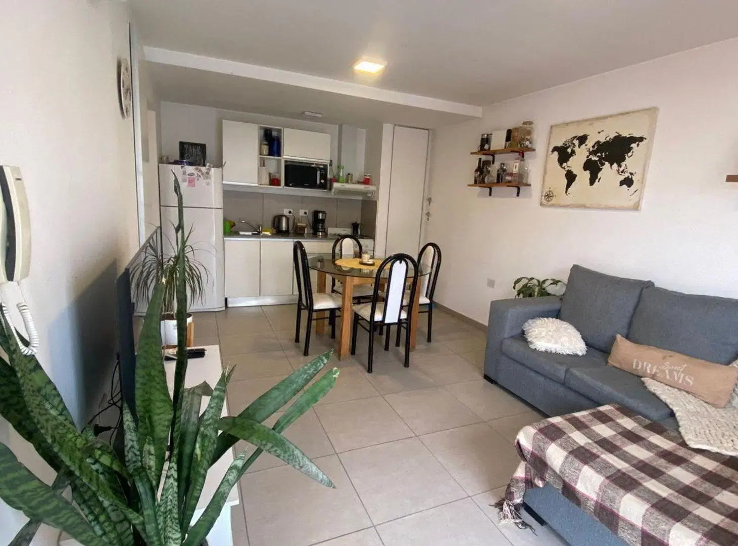 SE VENDE DEPARTAMENTO 4