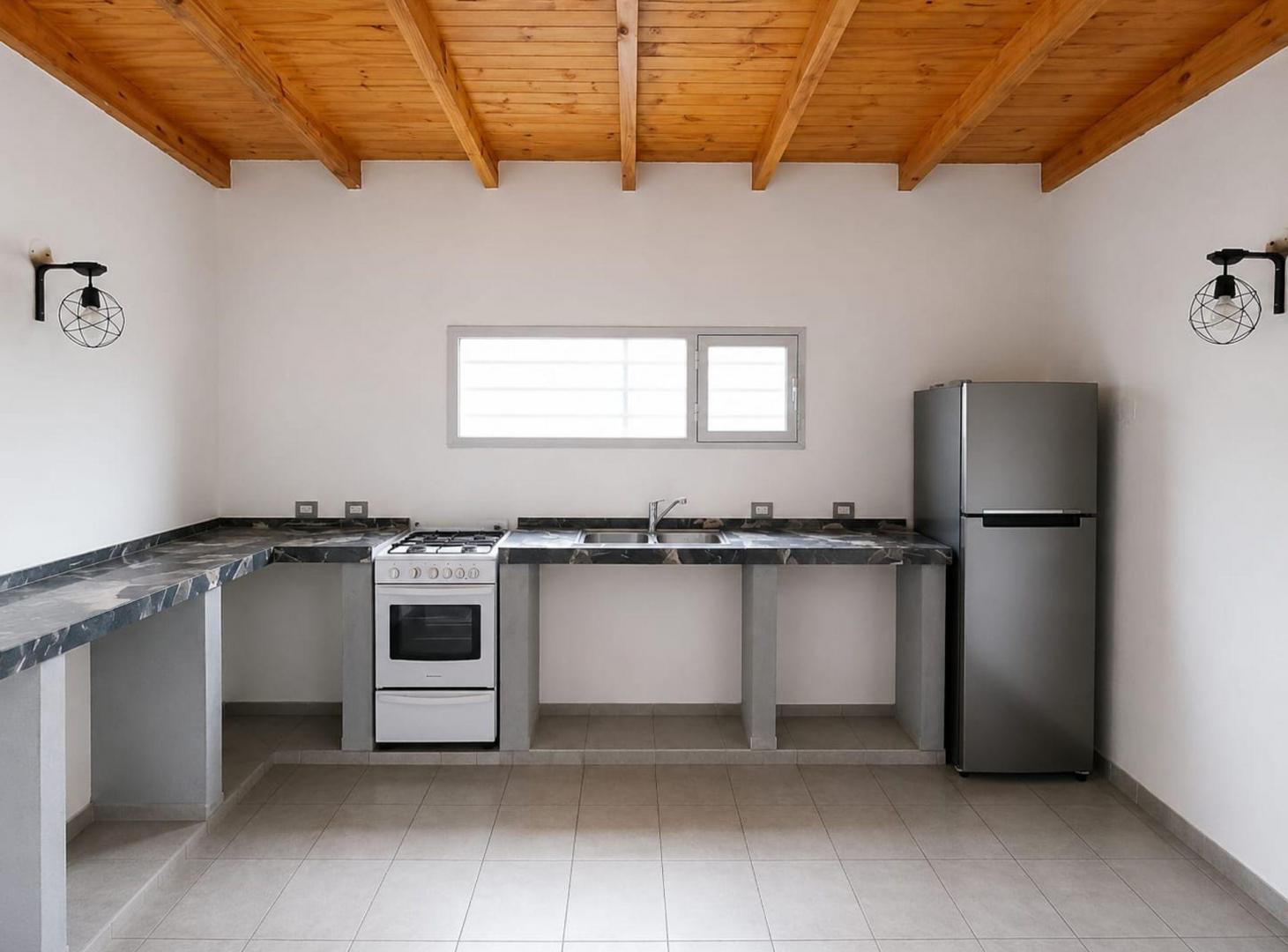Foto de CASA CENTRICA 3 AMBIENTES, CON POTENCIAL COMERCIAL, imagen 1