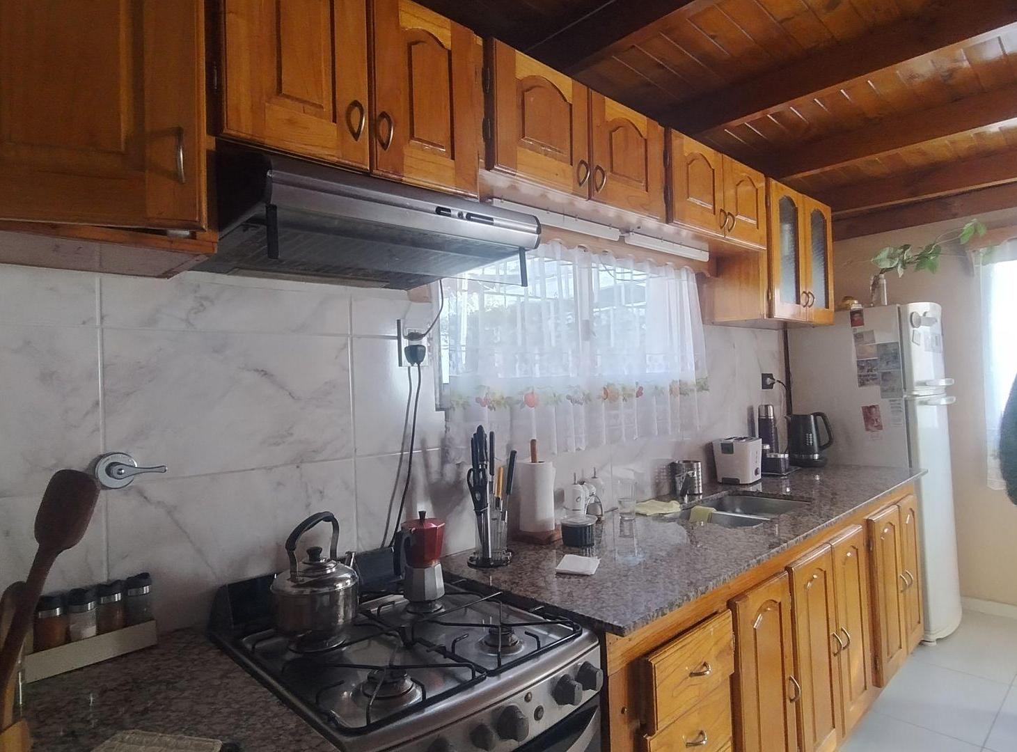 Foto de CASA EN VENTA NEUQUEN 656 APTA CREDITO HIPOTECARIO, imagen 1