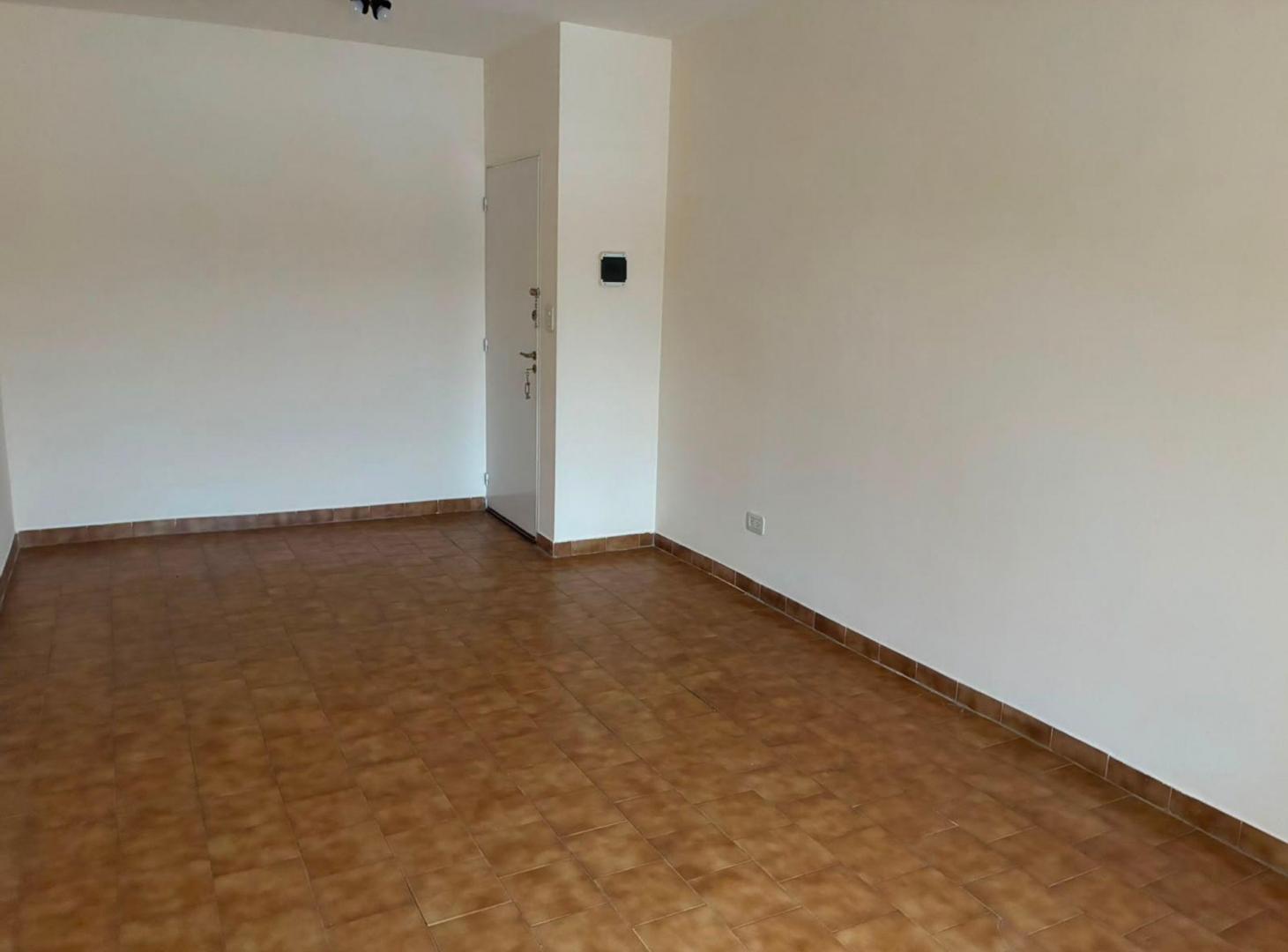 Foto de DEPARTAMENTO EN VENTA EN EL CENTRO DE GRAL ROCA., imagen 4