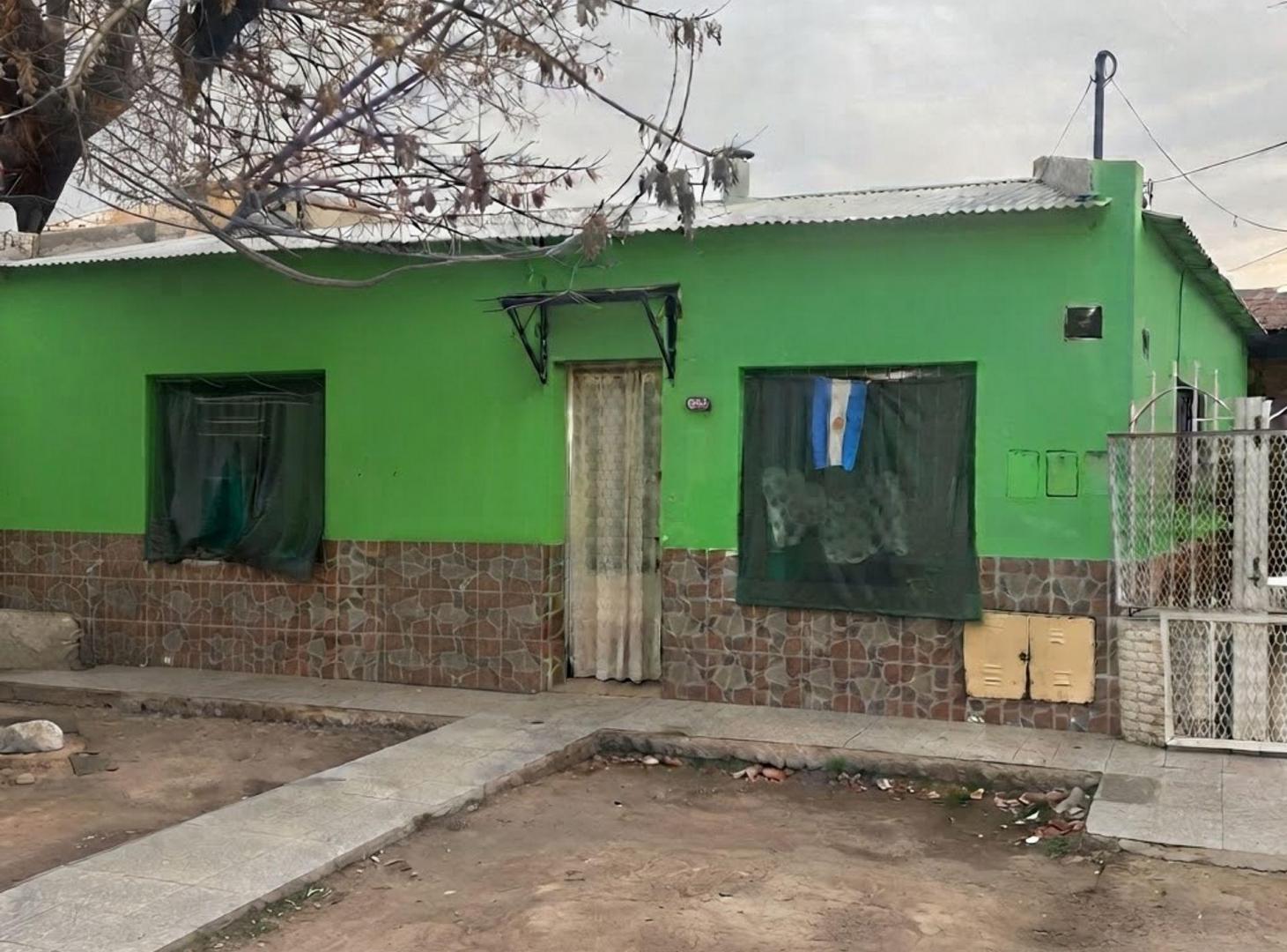 Foto de CASA Y 6 DEPARTAMENTOS EN VENTA. IDEAL INVERSIONES, imagen 3