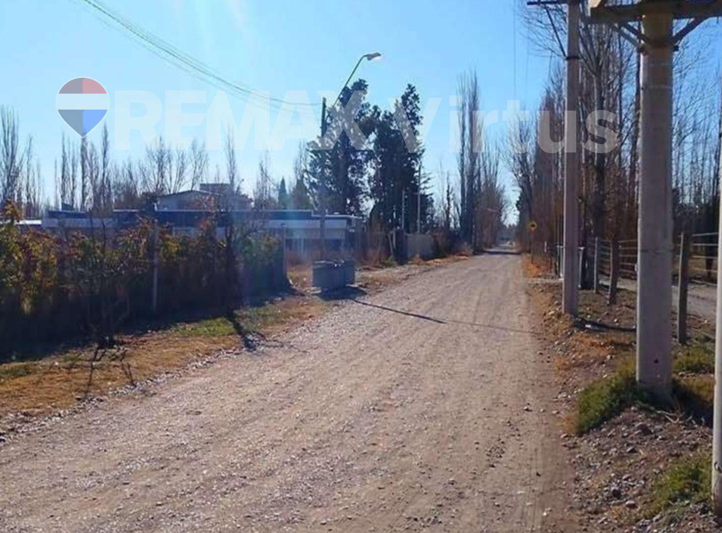 Foto de VENTA Lote en Barrio Cerrado Bodega Sol del Valle, imagen 4