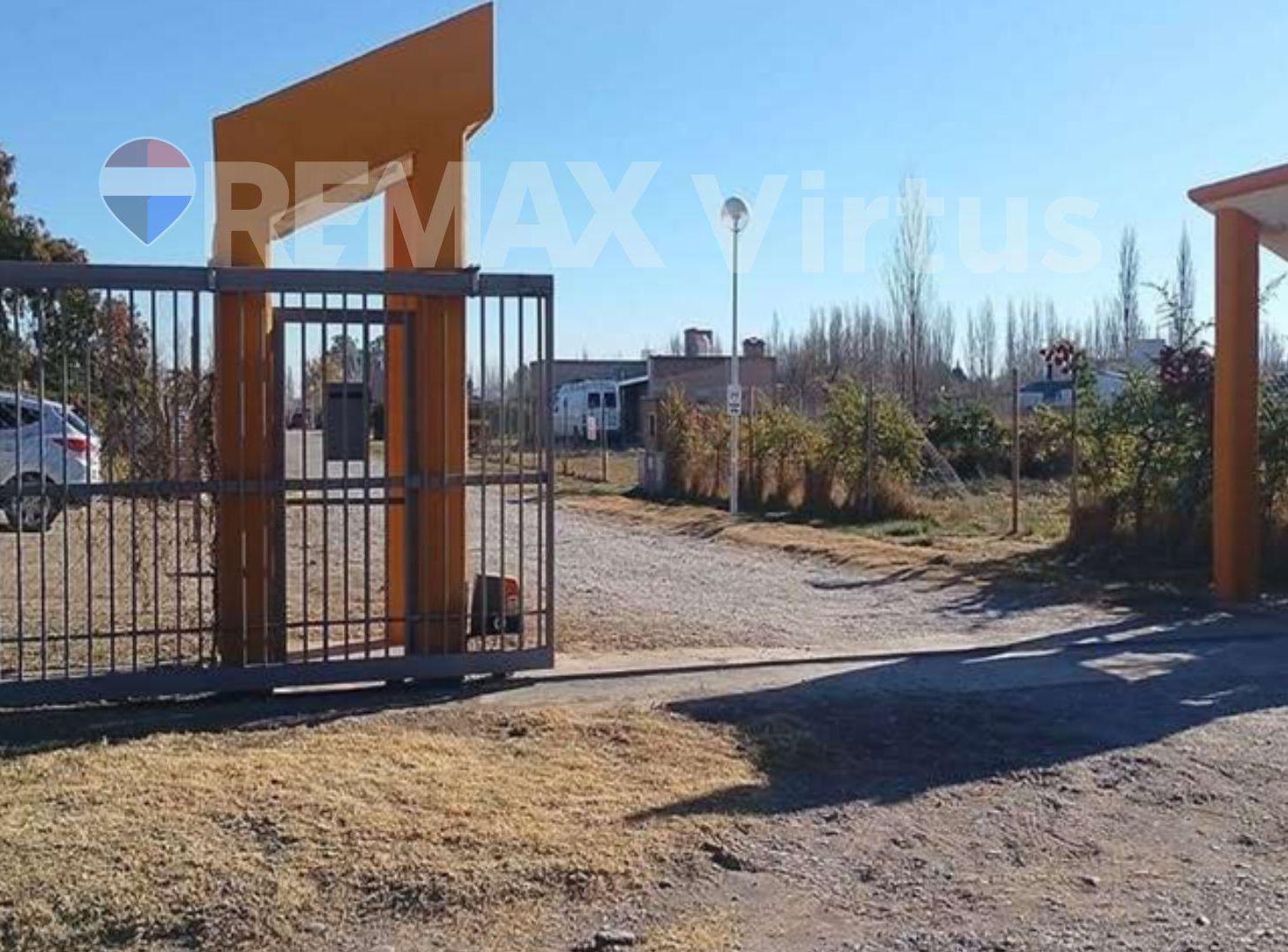 Foto de VENTA Lote en Barrio Cerrado Bodega Sol del Valle, imagen 5