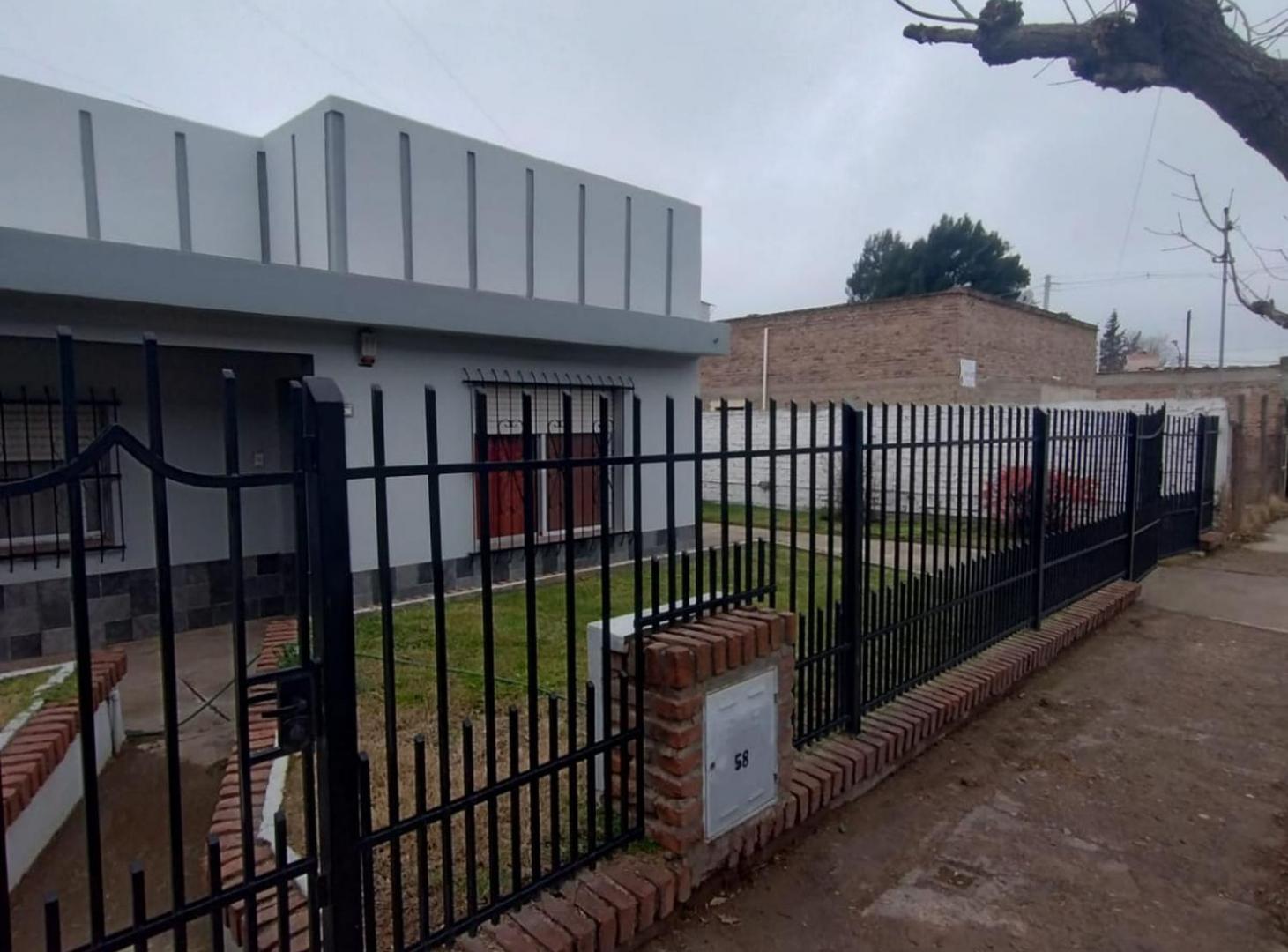 Foto de CASA EN VENTA – VILLA REGINA, APTA CRÉDITO, imagen 1