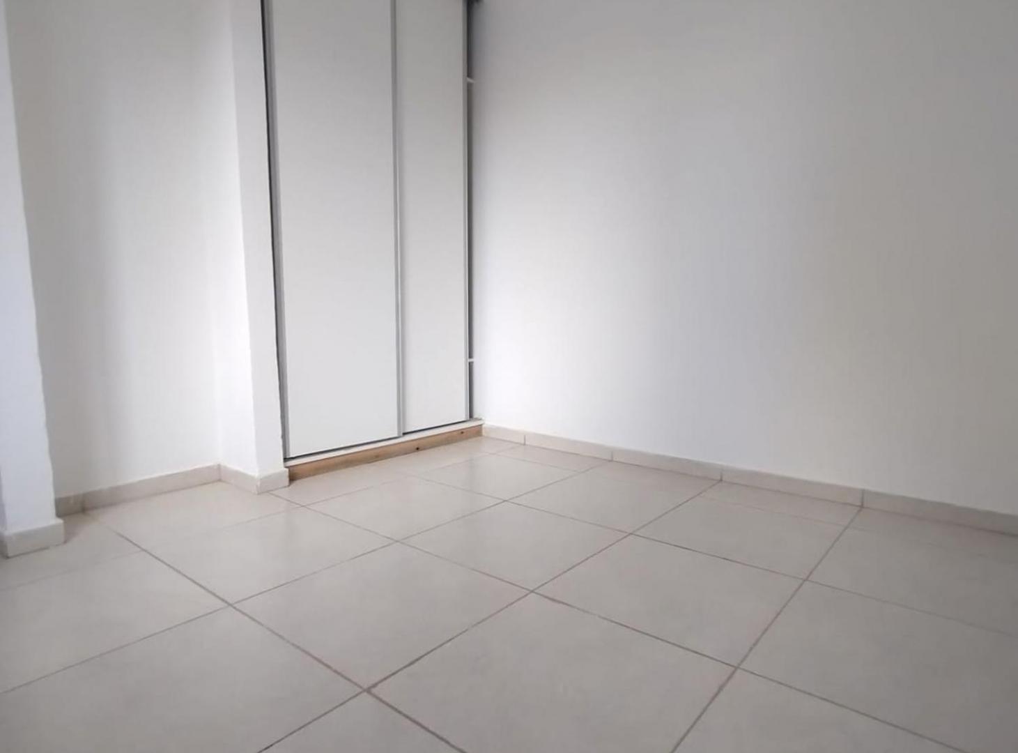 Foto de DEPTO EN ALQUILER GENERAL ROCA, imagen 4