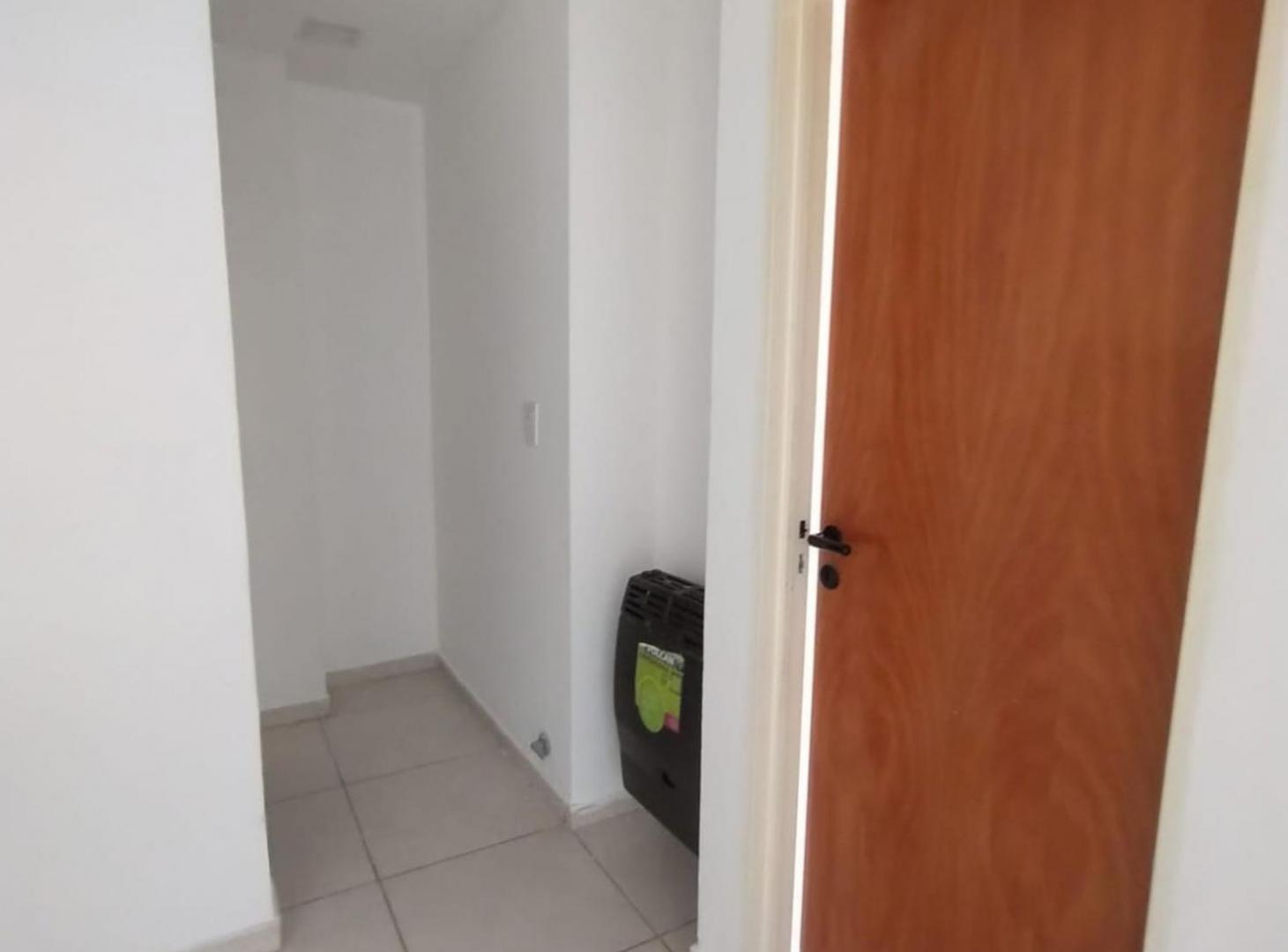 Foto de DEPTO EN ALQUILER GENERAL ROCA, imagen 5