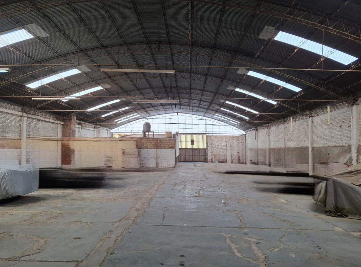 Foto de Galpón 740 mts2 con vivienda Gral. Roca, imagen 3