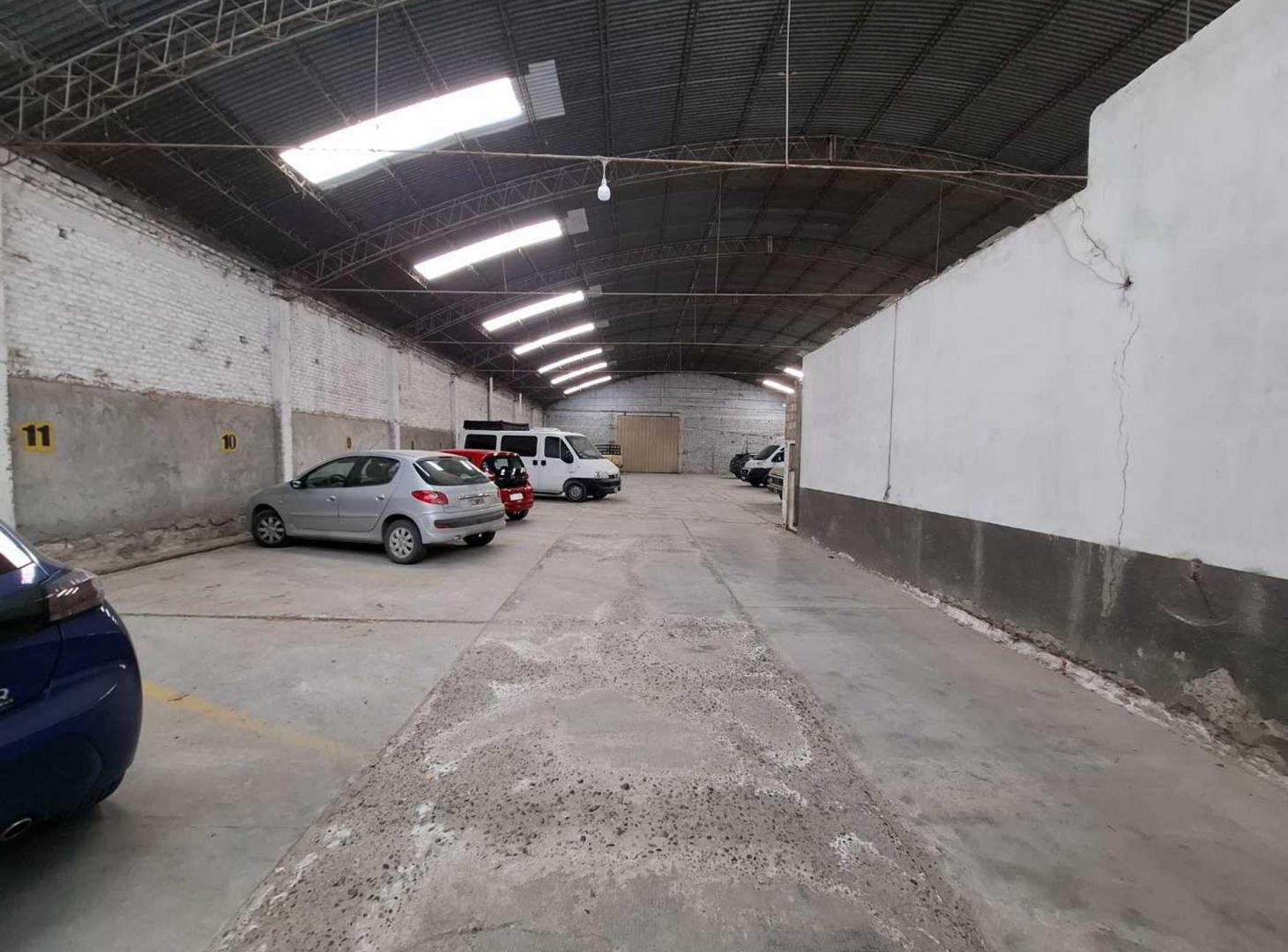 Foto de Galpón 740 mts2 con vivienda Gral. Roca, imagen 4