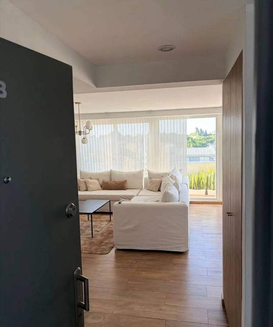 Triplex de 4 ambientes con terraza con parrilla propia y vista abierta súper luminoso 2