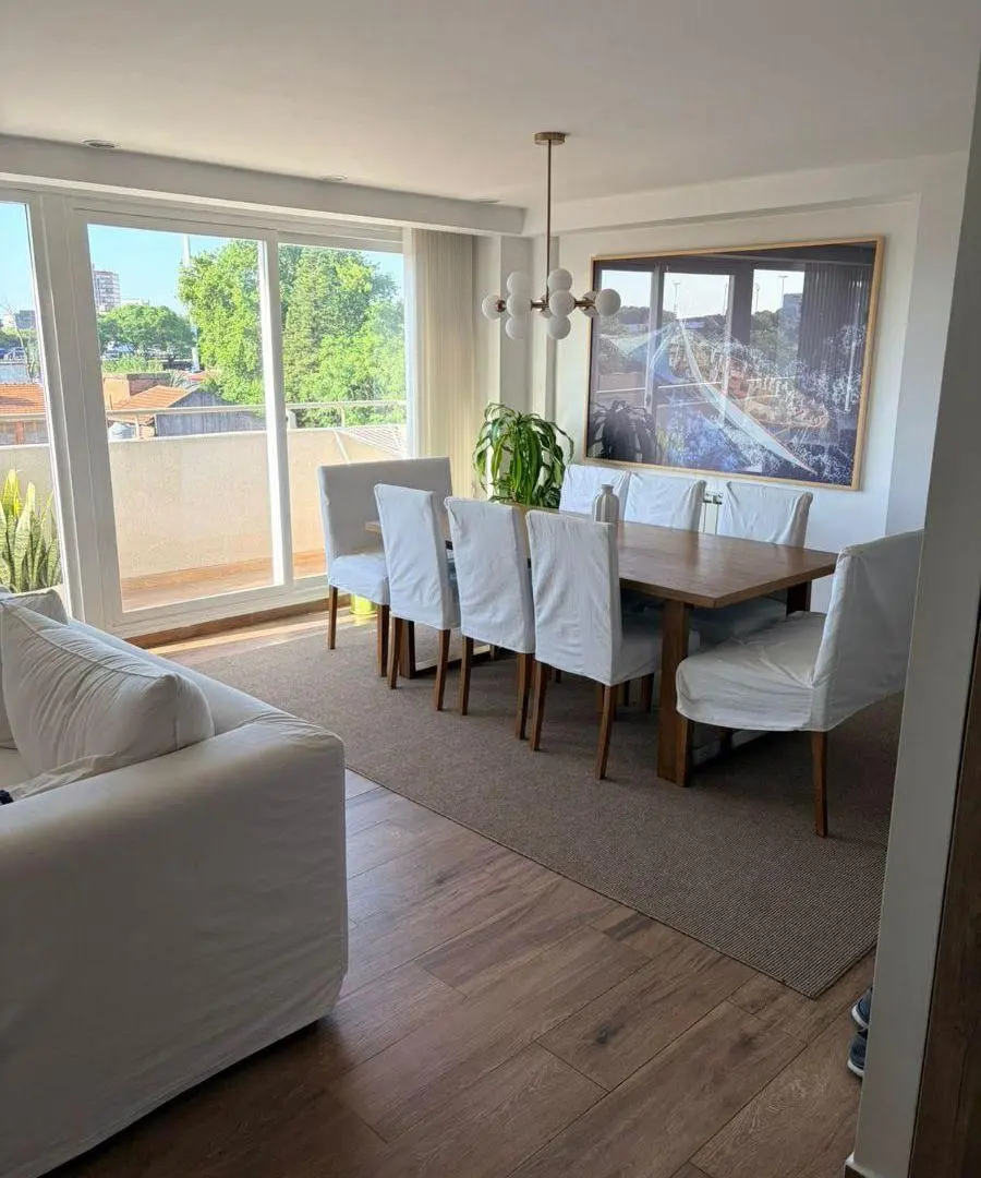 Triplex de 4 ambientes con terraza con parrilla propia y vista abierta súper luminoso 4