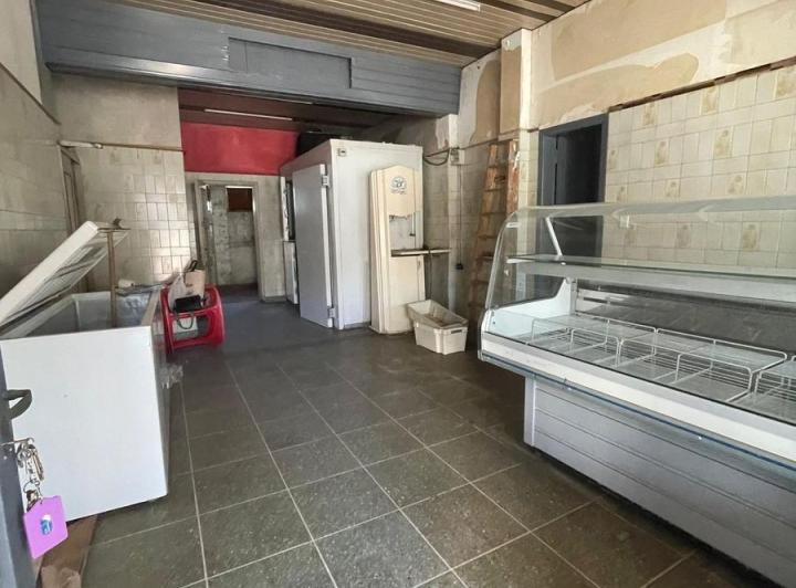 VENTA LOCAL A REFACCIONAR EN CIUDAD JARDIN 4