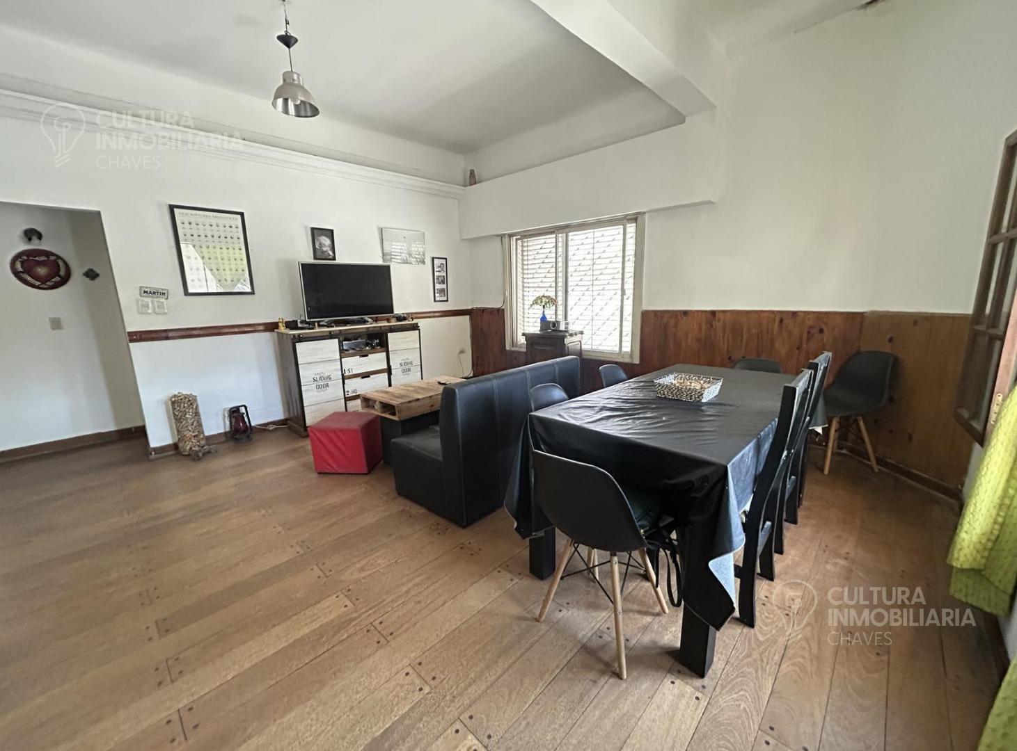 CASA EN VENTA VILLA SARMIENTO 4 AMBIENTES CON PATIO COCHERA Y TERRAZA